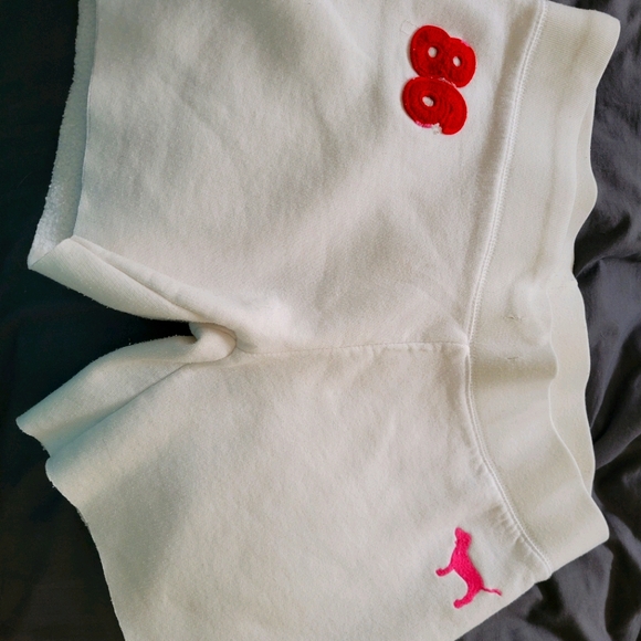 Pink shorts (M) - Picture 1 of 3